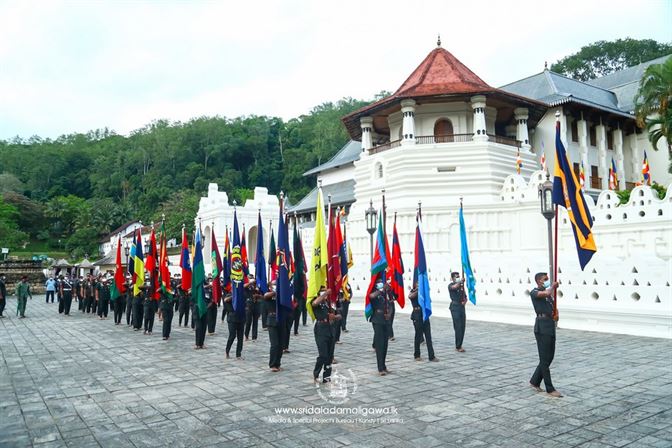official flags of Sri Lanka Army were blessed at the Sacred Tooth Relic