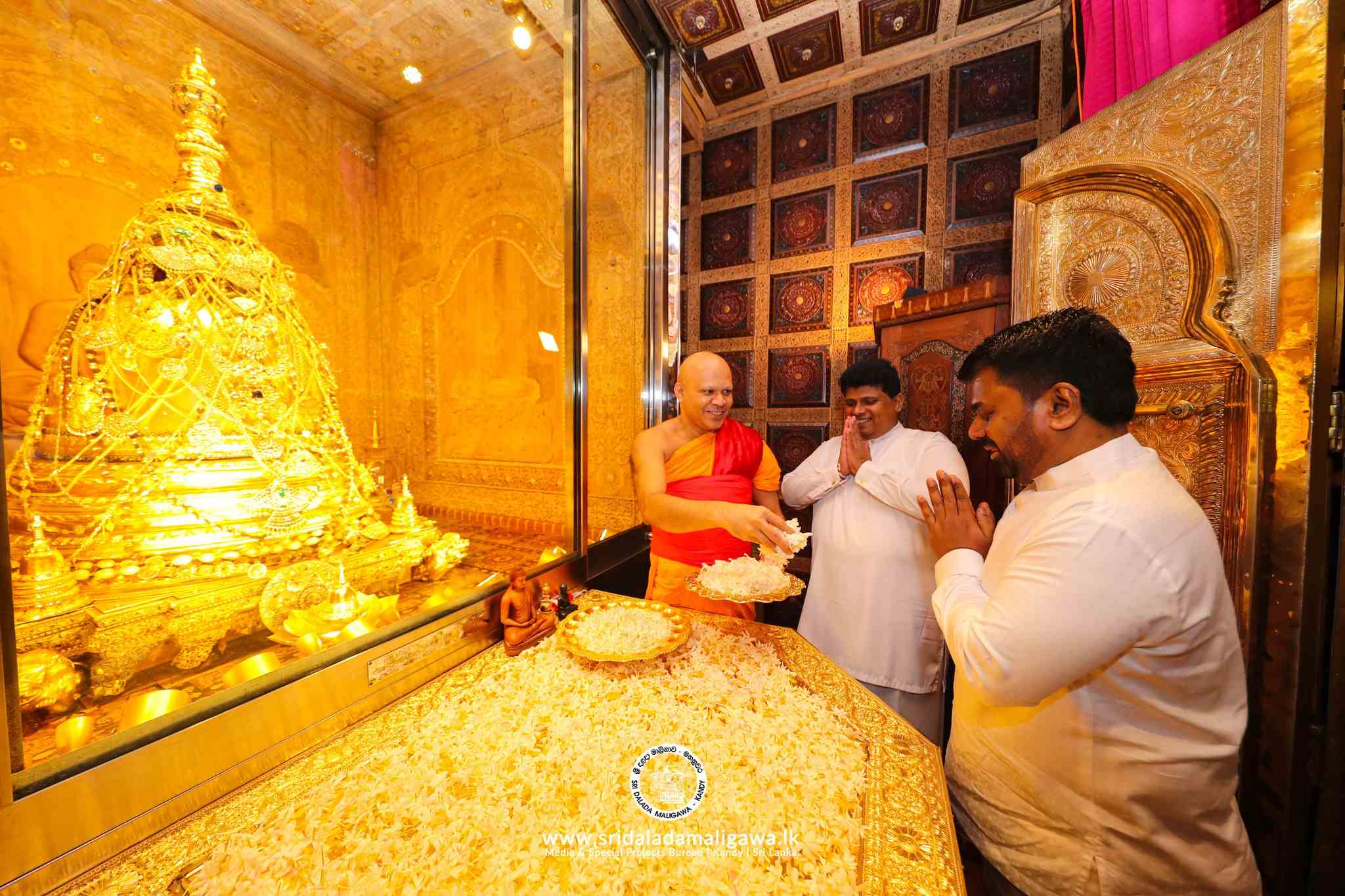 605634999_1308454274659254_2078063061909624746_n_11zon